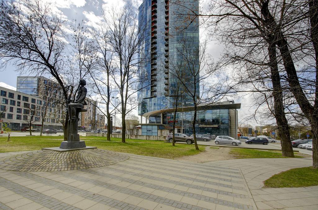 Helios 19 Luxury Vilnius Apartment מראה חיצוני תמונה