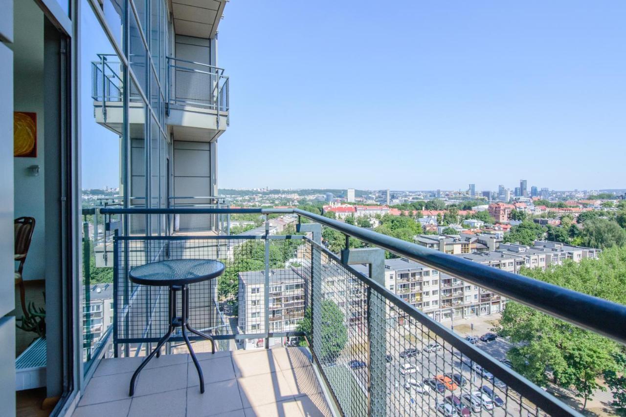 Helios 19 Luxury Vilnius Apartment מראה חיצוני תמונה